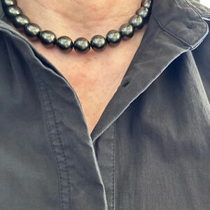 Lovely Elegant Choker Strand Shell Pearls